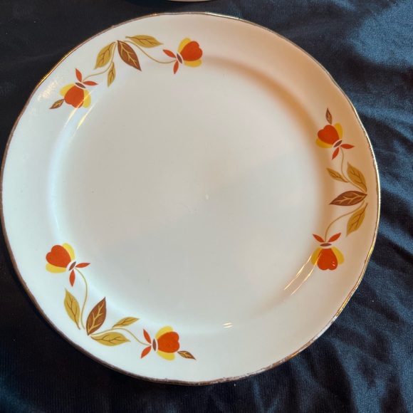 Vintage Hall Jewel Tea Autumn Leaf - Bread Plate Set of 4 6” - Picture 6 of 7